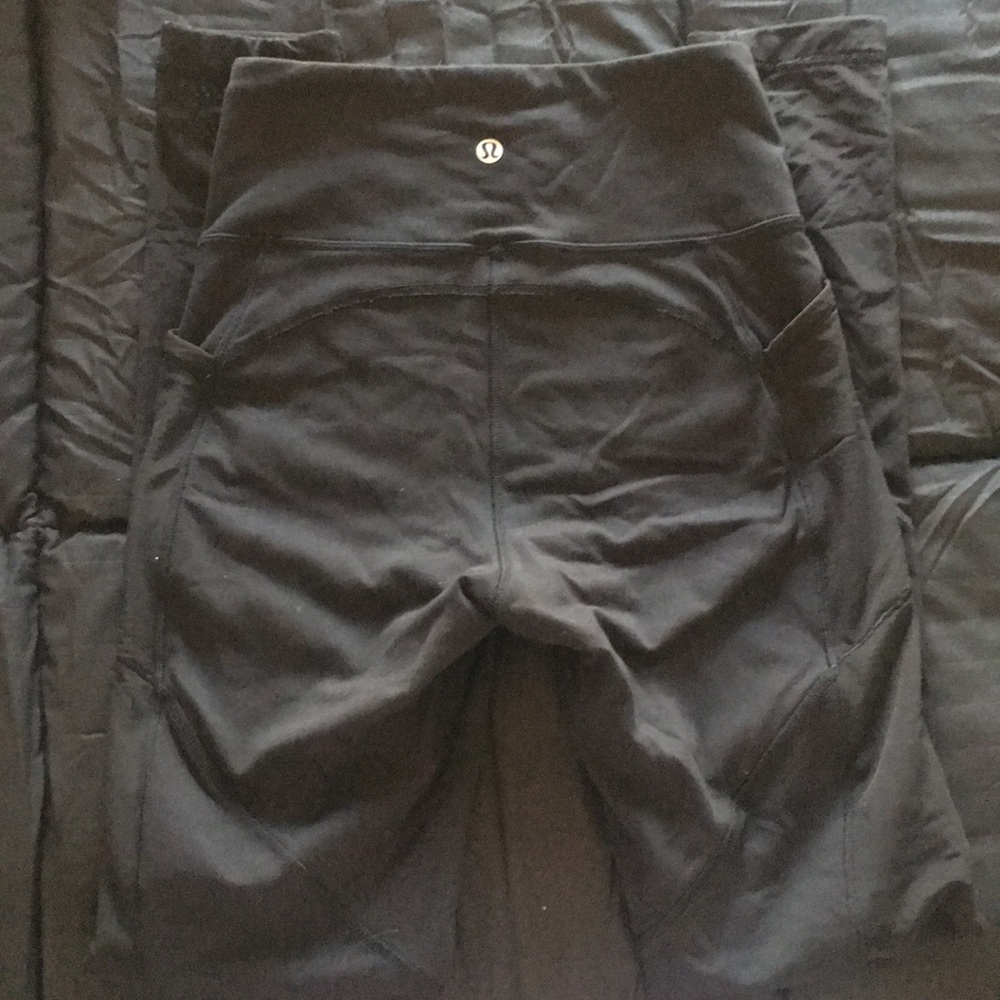 Full length lulu lemon, side pocket, mesh legged